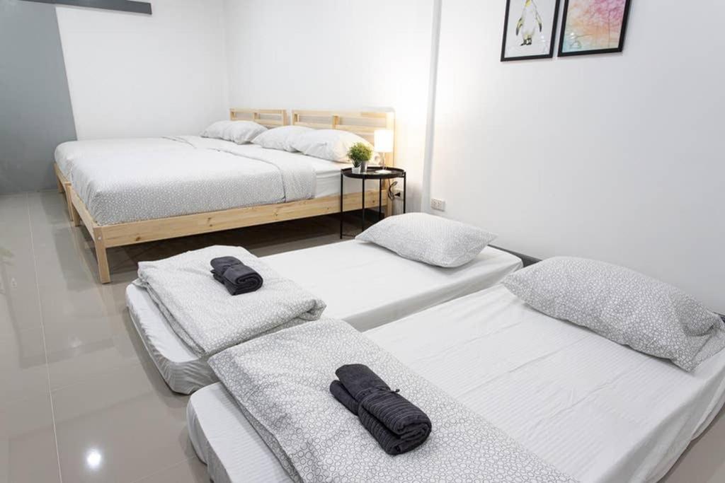 P4 Silom Large 2Beds Full Kitchen Wifi 4-6Pax Apartamento Banguecoque Exterior foto