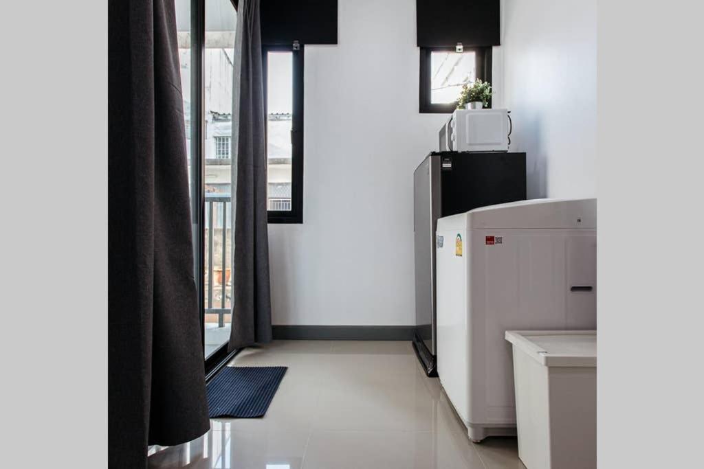 P4 Silom Large 2Beds Full Kitchen Wifi 4-6Pax Apartamento Banguecoque Exterior foto
